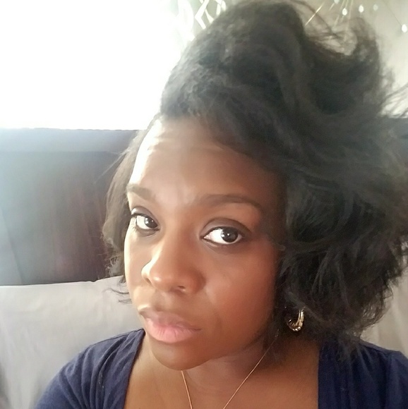 Meet your Posher, Takisha - Picture 1 of 1